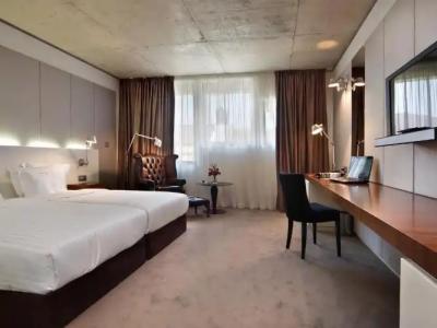 Graffit Gallery Design - 43