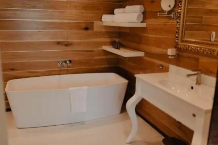 Graffit Gallery Design - 47