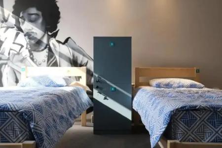 Wanderlust Riverside hostel - 25