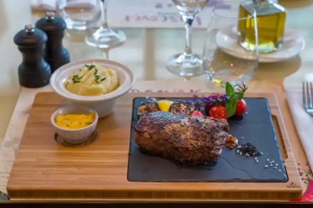 Hilton Warsaw City - 13