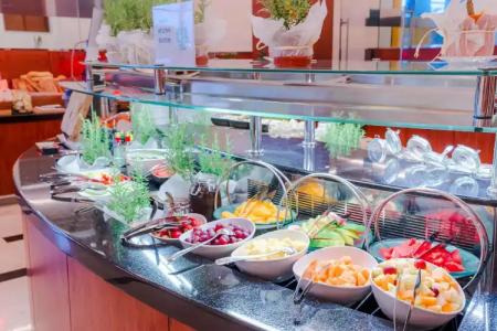 Hilton Warsaw City - 14