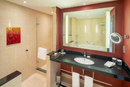 Hilton Warsaw City - 36