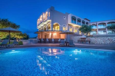 Elegance Luxury Executive Suites - Adults Only - 16