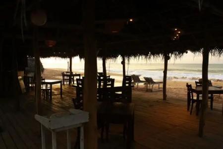 Harmony Beach Bungalows - 19