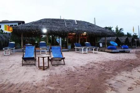 Harmony Beach Bungalows - 11