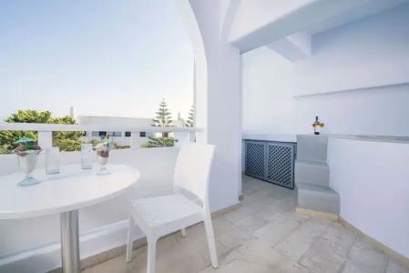 Blue Waves Suites & Apartments - 308