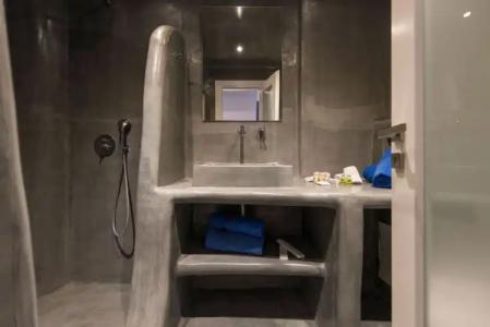 Blue Waves Suites & Apartments - 274