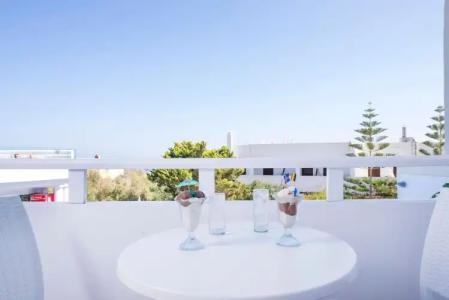 Blue Waves Suites & Apartments - 306