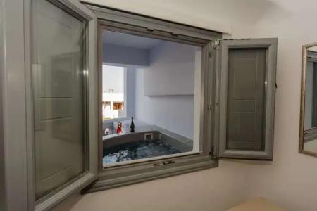 Blue Waves Suites & Apartments - 345