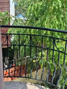 Vromos Guest House - 15