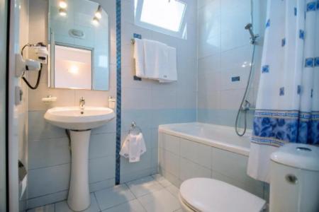 Vromos Guest House - 23