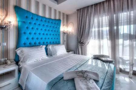 Alpha Luxury Suites - 5