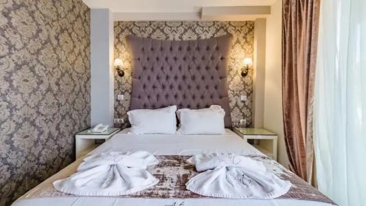 Alpha Luxury Suites - 39