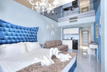 Alpha Luxury Suites - 34