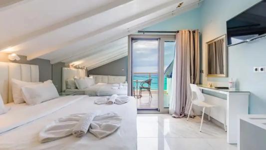 Alpha Luxury Suites - 41