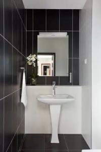 Виктория Олимп и бизнес-центр Минск - 121