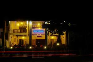 Hotel Vibration, Hikkaduwa