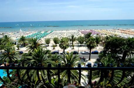 Grand Excelsior - 24