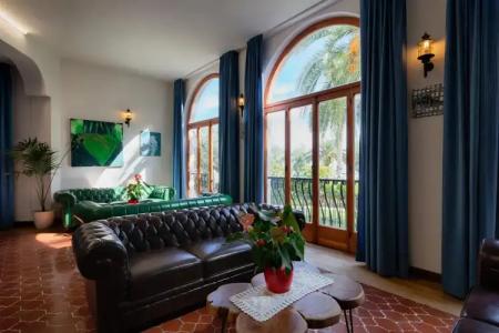 Grand Excelsior - 1
