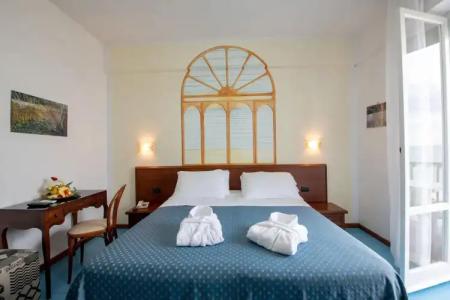 Grand Excelsior - 4