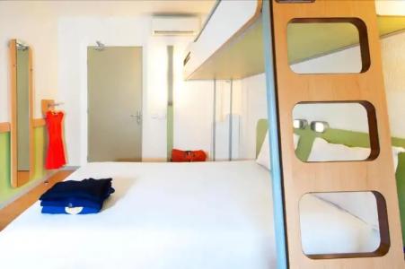 ibis Budget Caen Memorial - 17