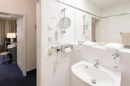 Best Western SeeFrankenhorst - 96