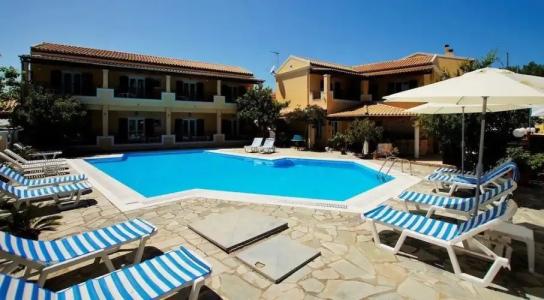 Toni´s Guesthouse - 12