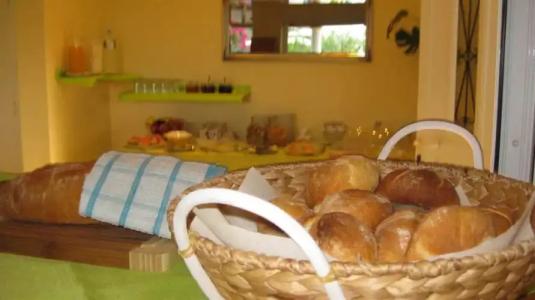 Toni´s Guesthouse - 8