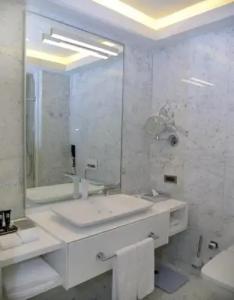 Wyndham Grand Levent - 113