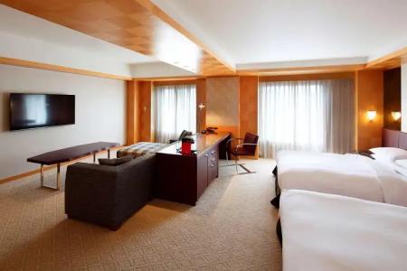 Grand Hyatt Fukuoka - 13