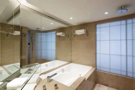 Grand Hyatt Fukuoka - 21