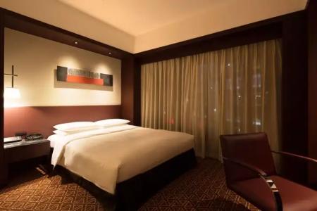 Grand Hyatt Fukuoka - 8