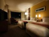 Connecting room