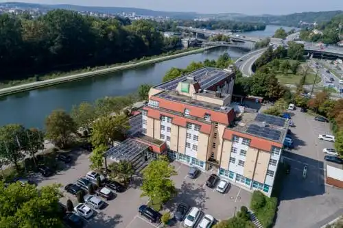 Ibis Styles - 0