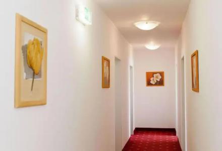 am Düsseldorfer Platz - 8