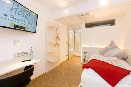 am Düsseldorfer Platz - 15