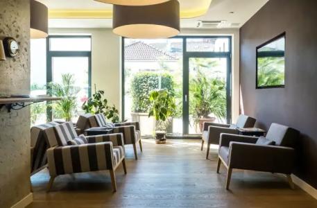 Bayerischer Hof - 13