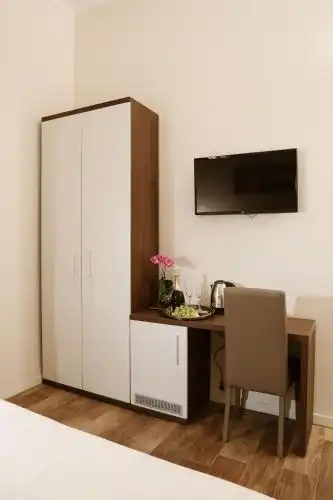 Elegant Rooms Roma - Guest House - 10