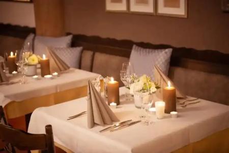 & Restaurant Wittelsbacher Hof - 19