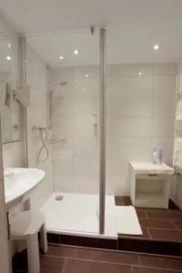 & Restaurant Wittelsbacher Hof - 55