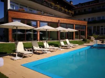 & Restaurant Wittelsbacher Hof - 10