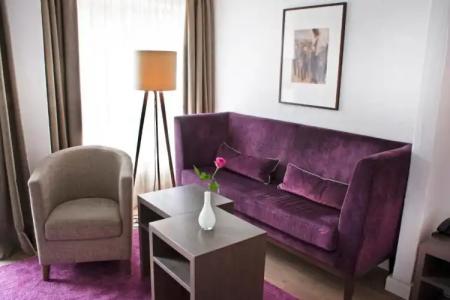 Bayerischer Hof - 86