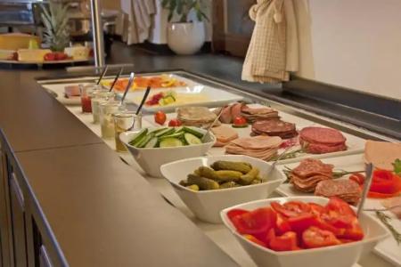 Bayerischer Hof - 10