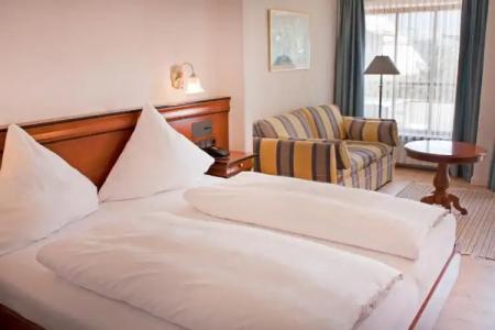 Bayerischer Hof - 37