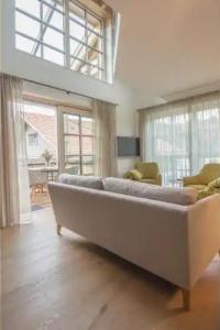 Bayerischer Hof - 184