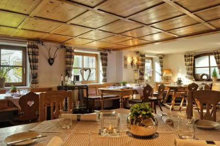 Bayerischer Hof - 18