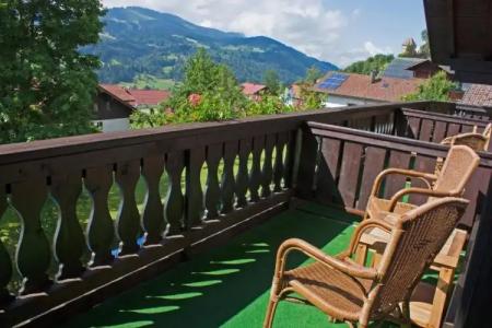 Bayerischer Hof - 83