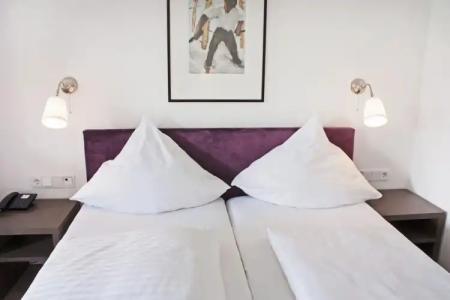 Bayerischer Hof - 99