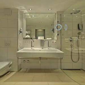 Bayerischer Hof - 146