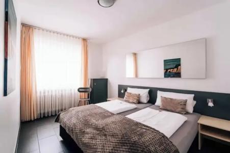 International am Theater - 34